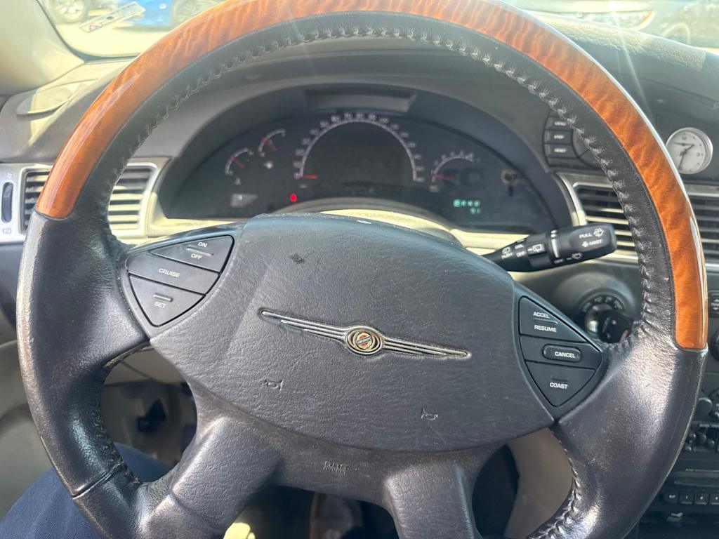 Thumbnail: 2006 Chrysler Pacifica - 2