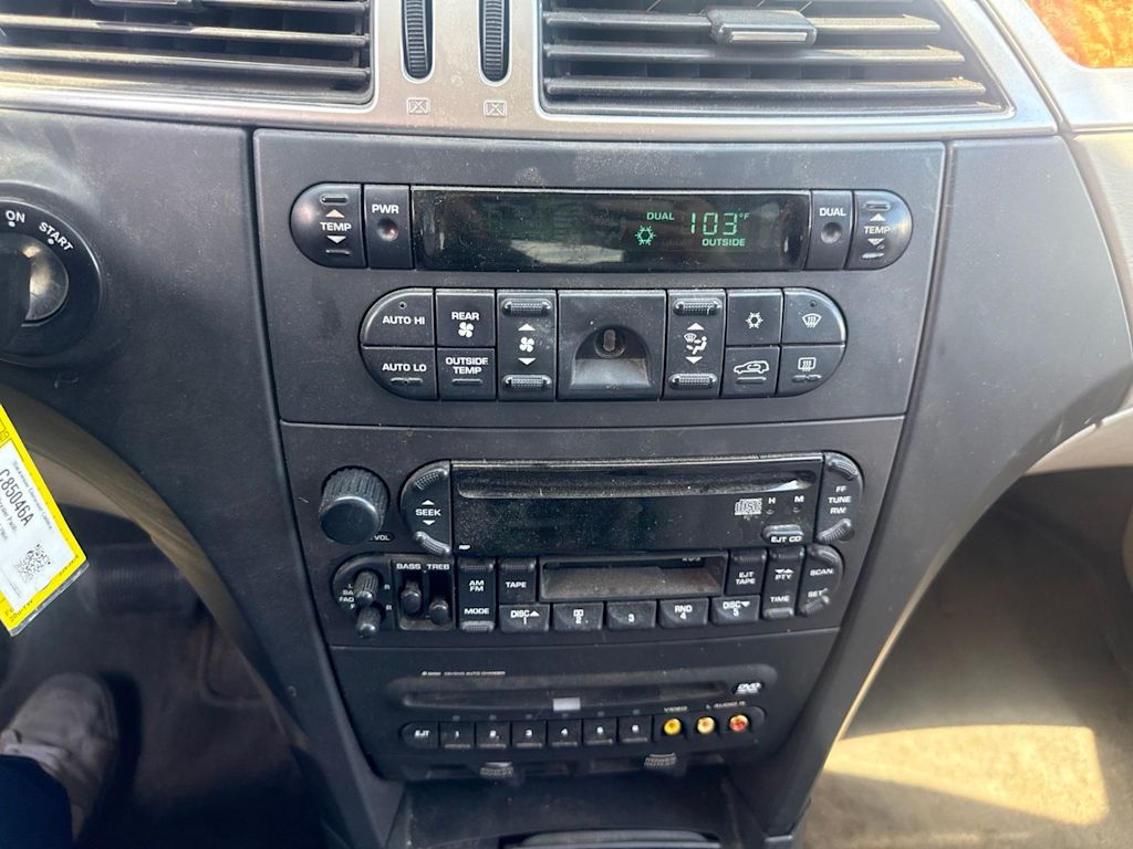 Thumbnail: 2006 Chrysler Pacifica - 29