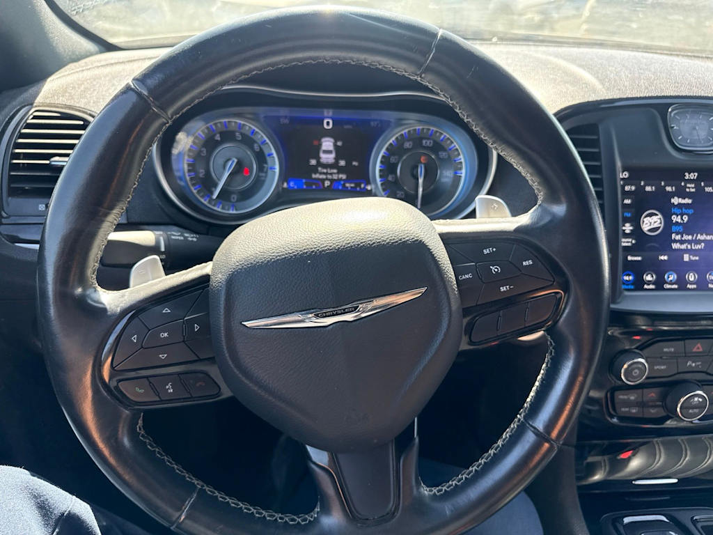 Thumbnail: 2021 Chrysler 300 - 2
