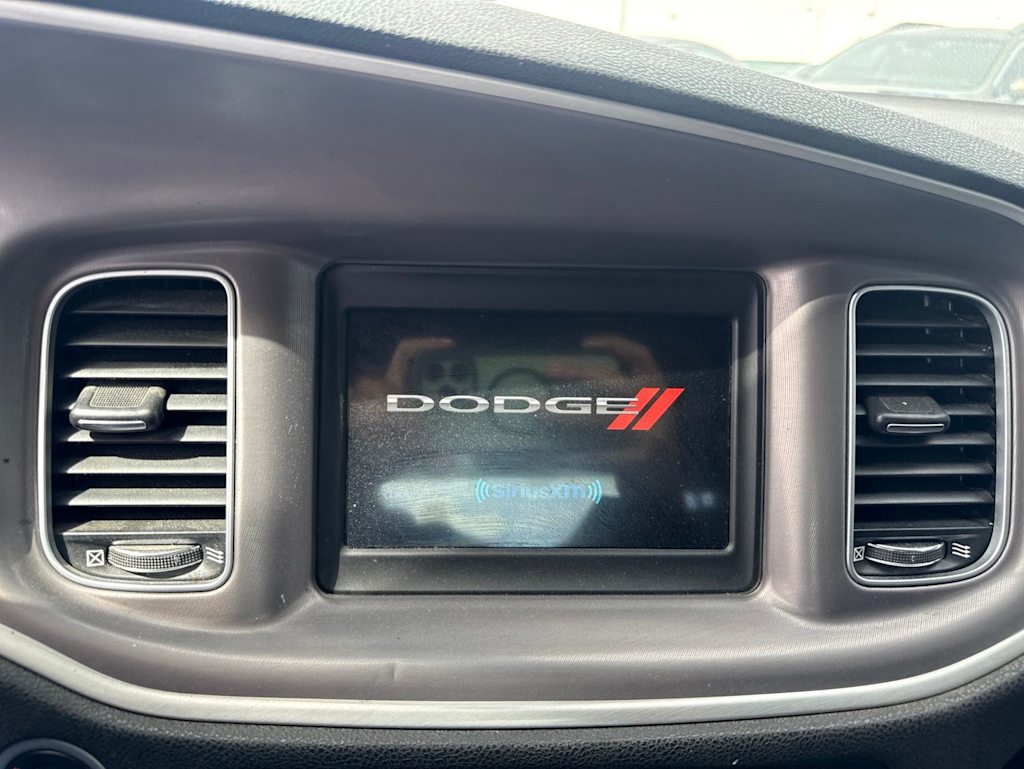 Thumbnail: 2022 Dodge Charger - 11