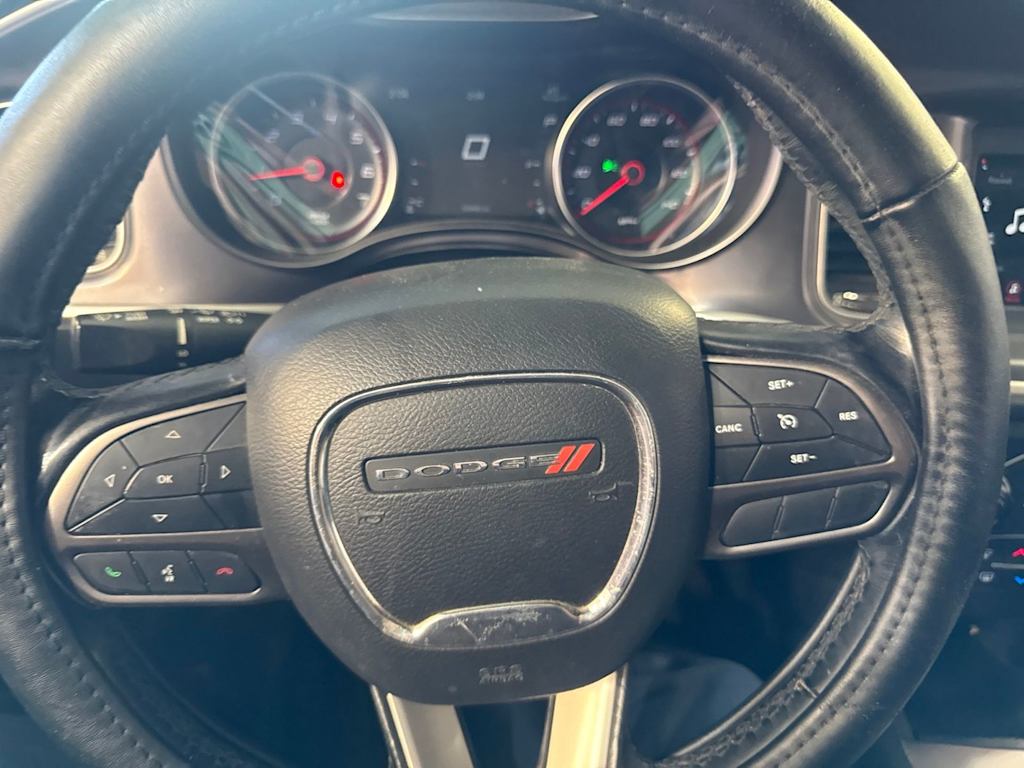 Thumbnail: 2020 Dodge Charger - 23