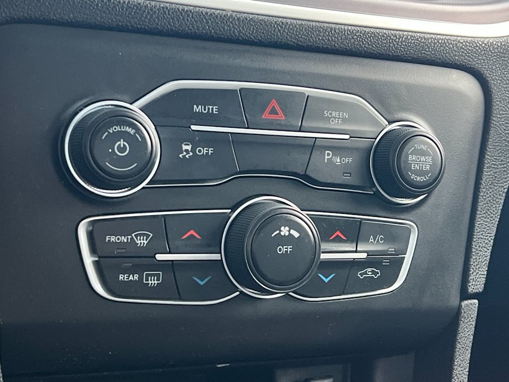 Thumbnail: 2022 Dodge Charger - 24