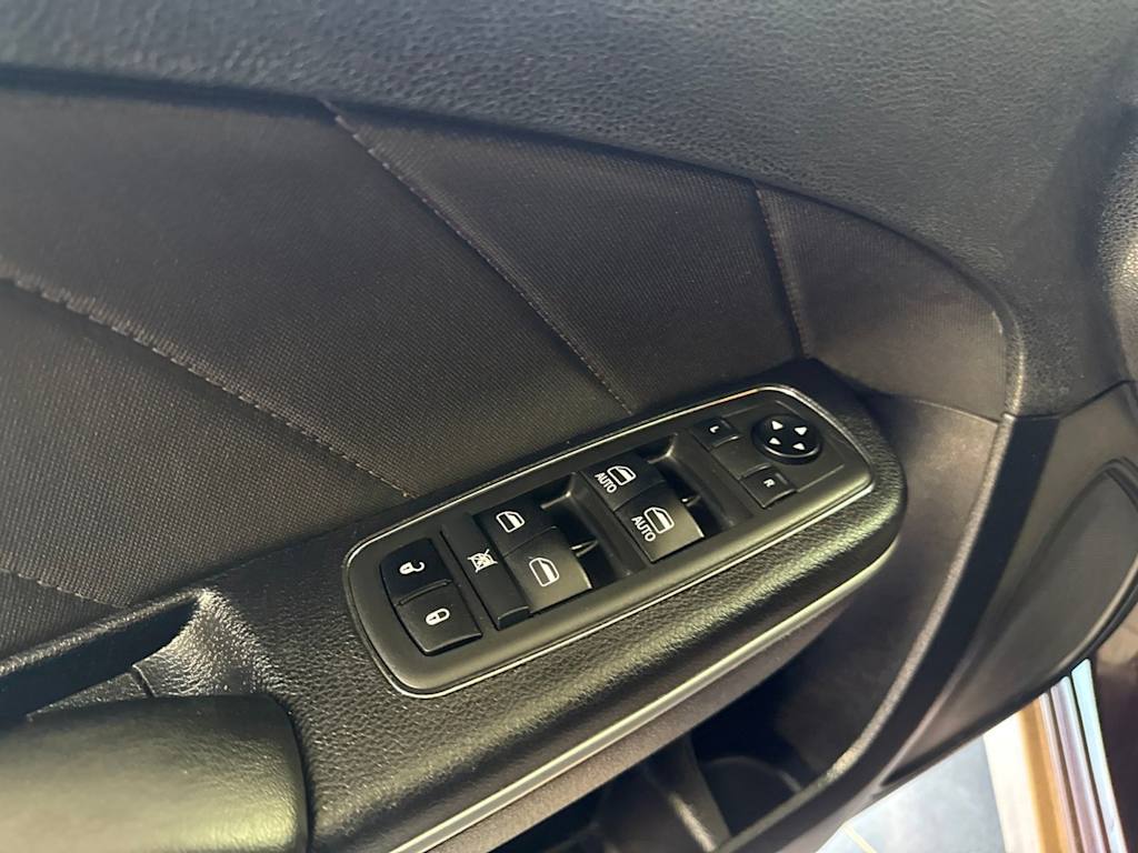 Thumbnail: 2021 Dodge Charger - 22