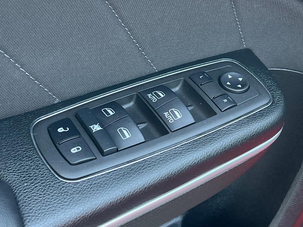 Thumbnail: 2022 Dodge Charger - 23