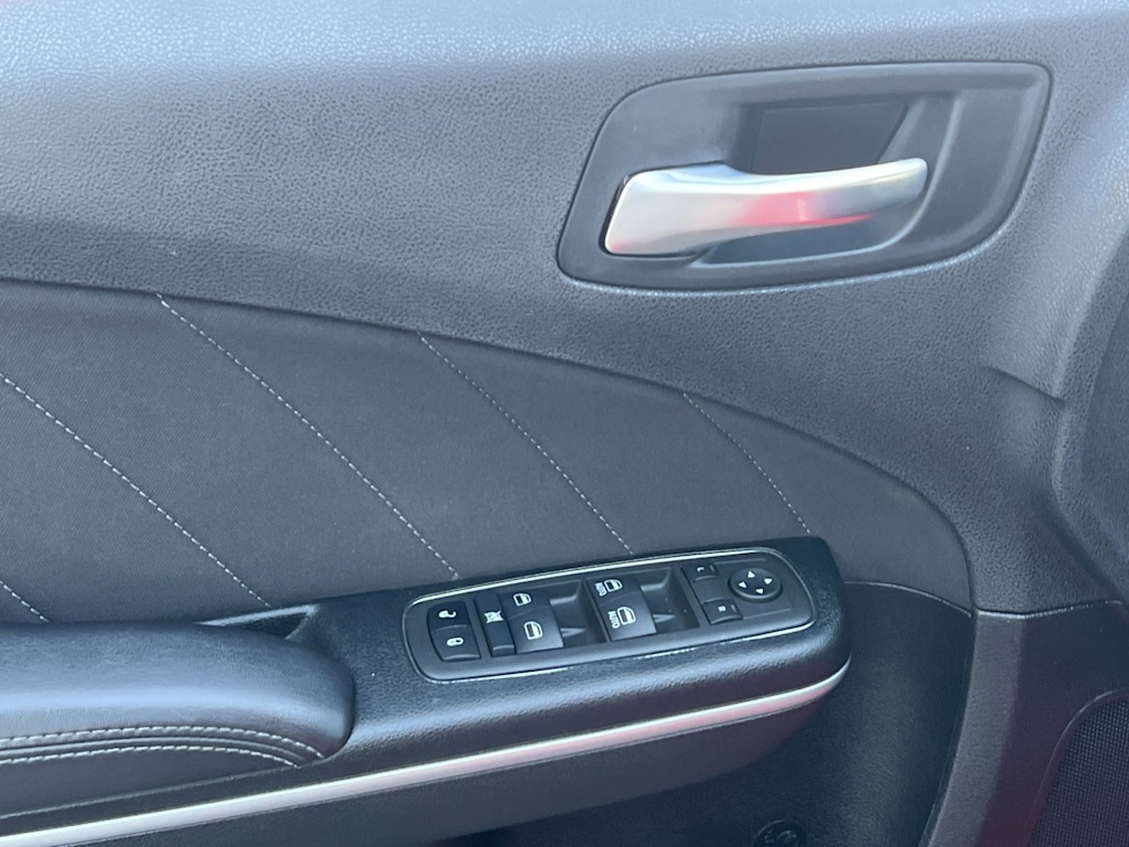 Thumbnail: 2022 Dodge Charger - 22