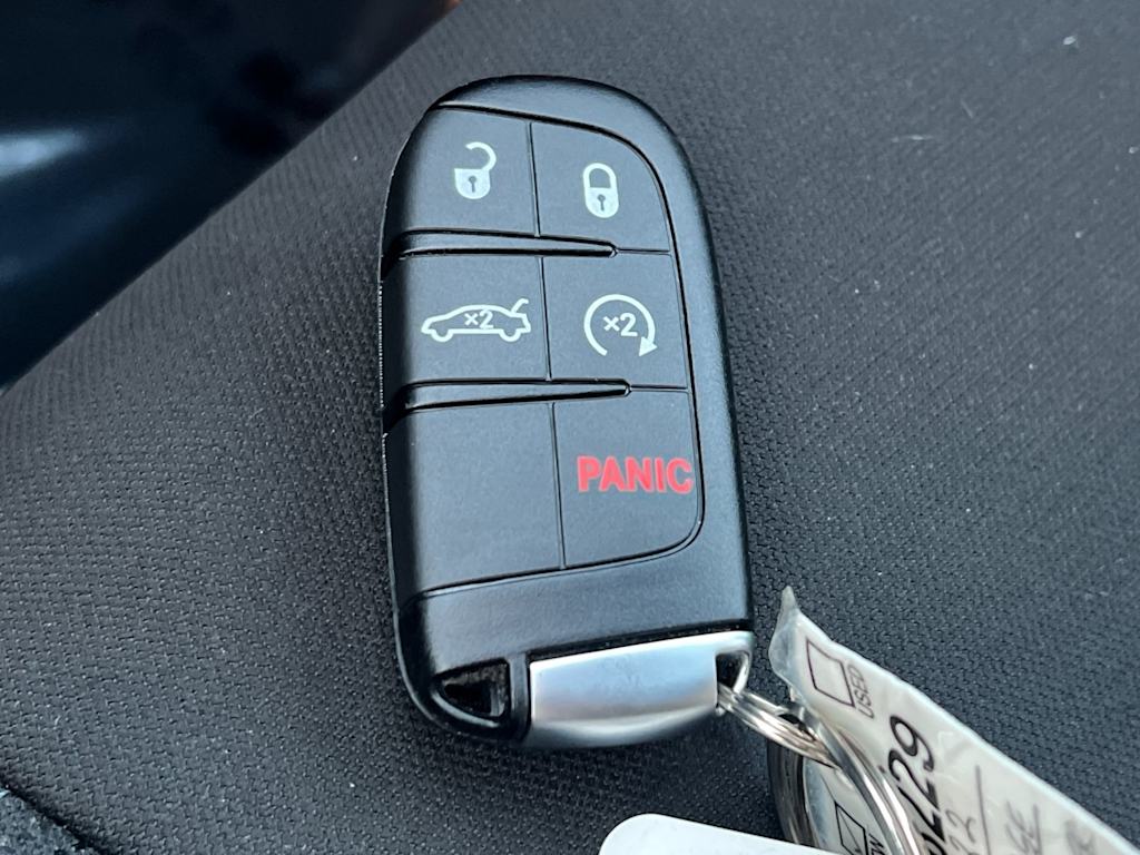 Thumbnail: 2022 Dodge Charger - 17