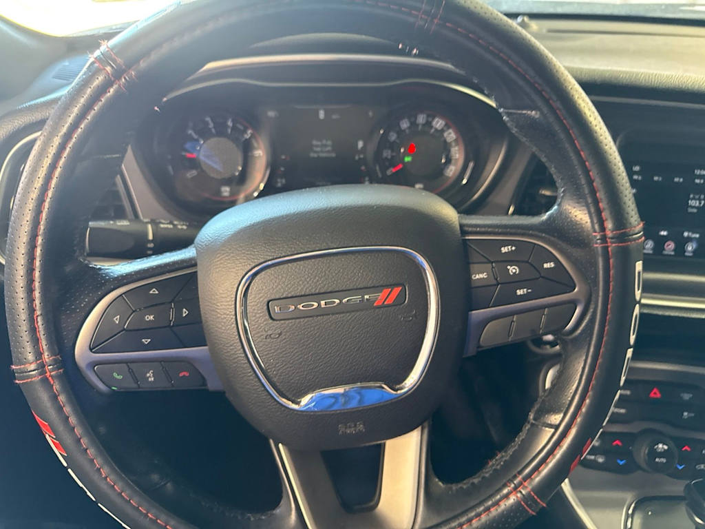 Thumbnail: 2019 Dodge Challenger - 2