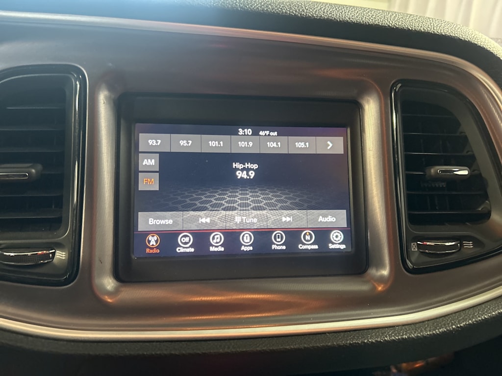 Thumbnail: 2019 Dodge Challenger - 21