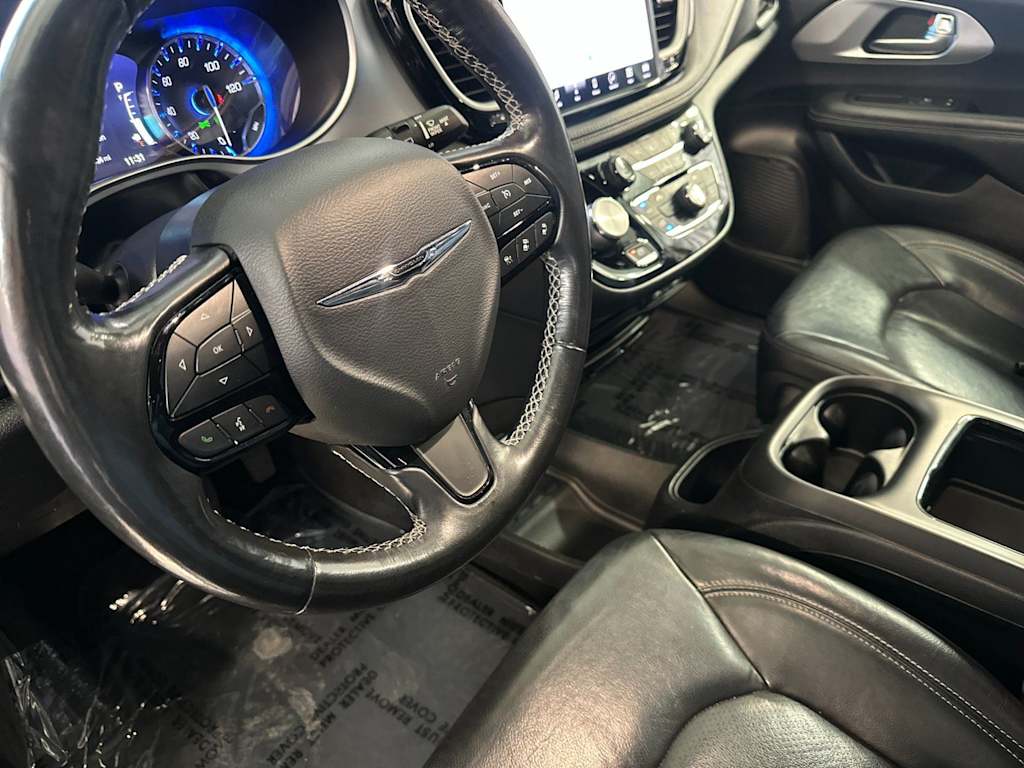 Thumbnail: 2021 Chrysler Pacifica - 2