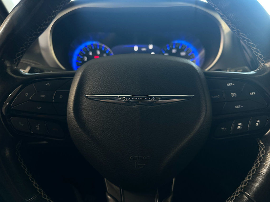 Thumbnail: 2021 Chrysler Pacifica - 26
