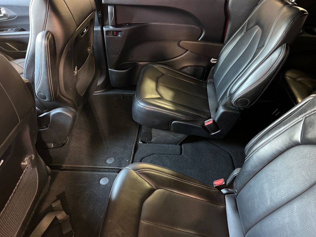 Thumbnail: 2025 Chrysler Pacifica - 11