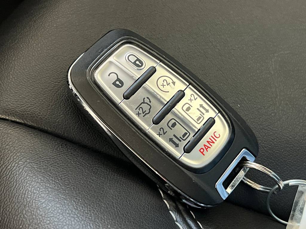 Thumbnail: 2025 Chrysler Pacifica - 16
