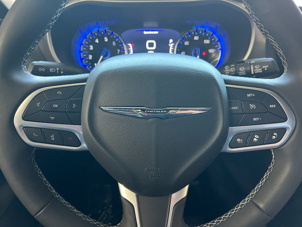 Thumbnail: 2025 Chrysler Pacifica - 28