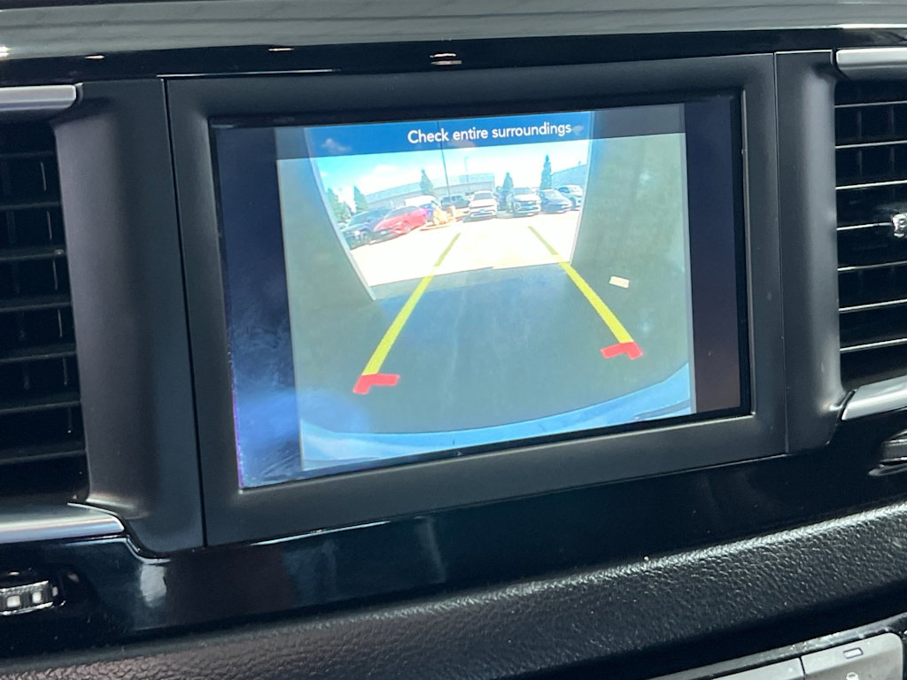 Thumbnail: 2019 Chrysler Pacifica - 25