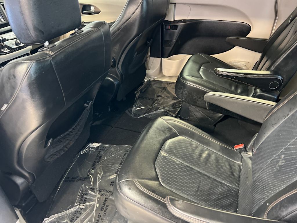 Thumbnail: 2019 Chrysler Pacifica - 12