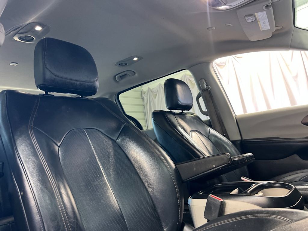 Thumbnail: 2019 Chrysler Pacifica - 11