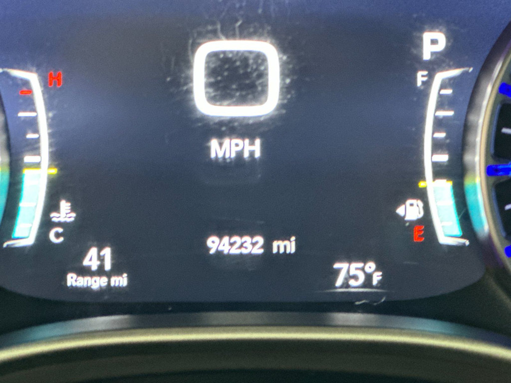 Thumbnail: 2022 Chrysler Pacifica - 28