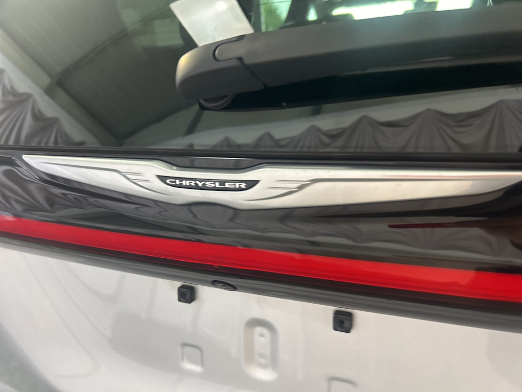 Thumbnail: 2024 Chrysler Pacifica - 18