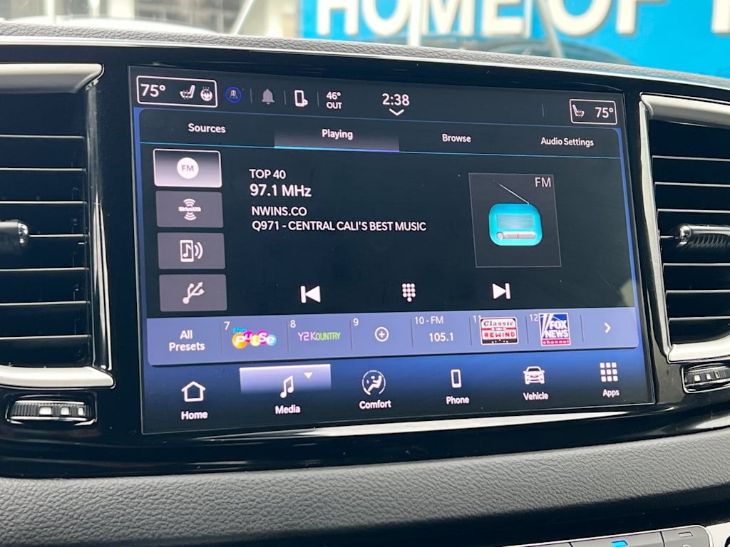 Thumbnail: 2024 Chrysler Pacifica - 15