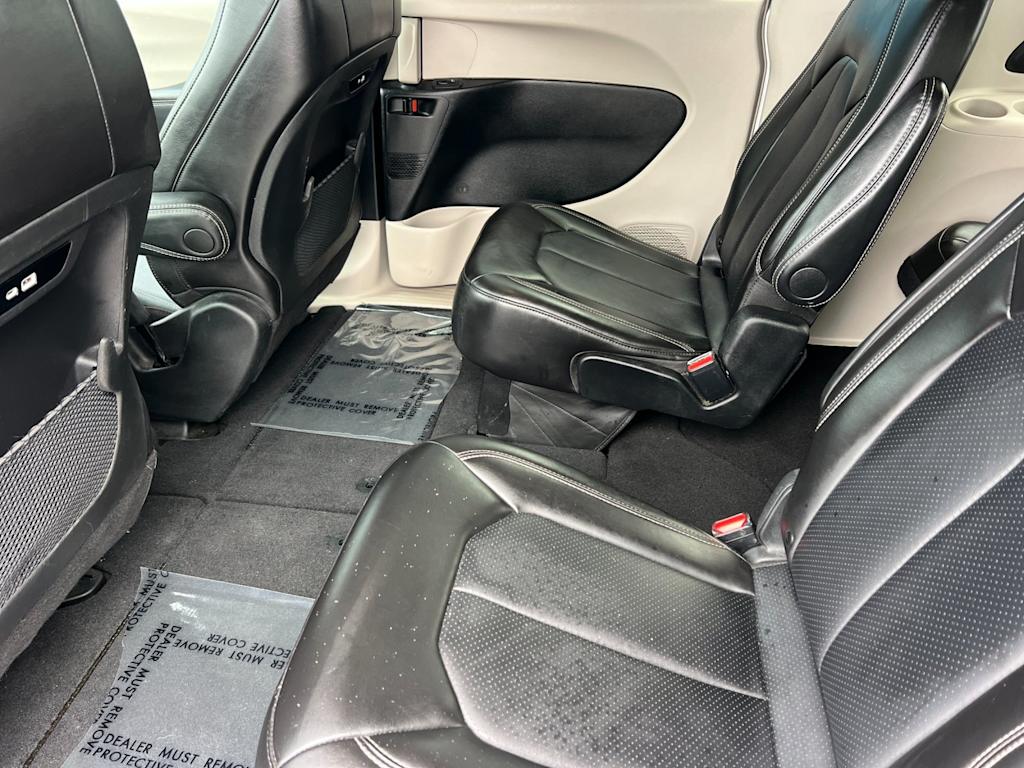 Thumbnail: 2024 Chrysler Pacifica - 12