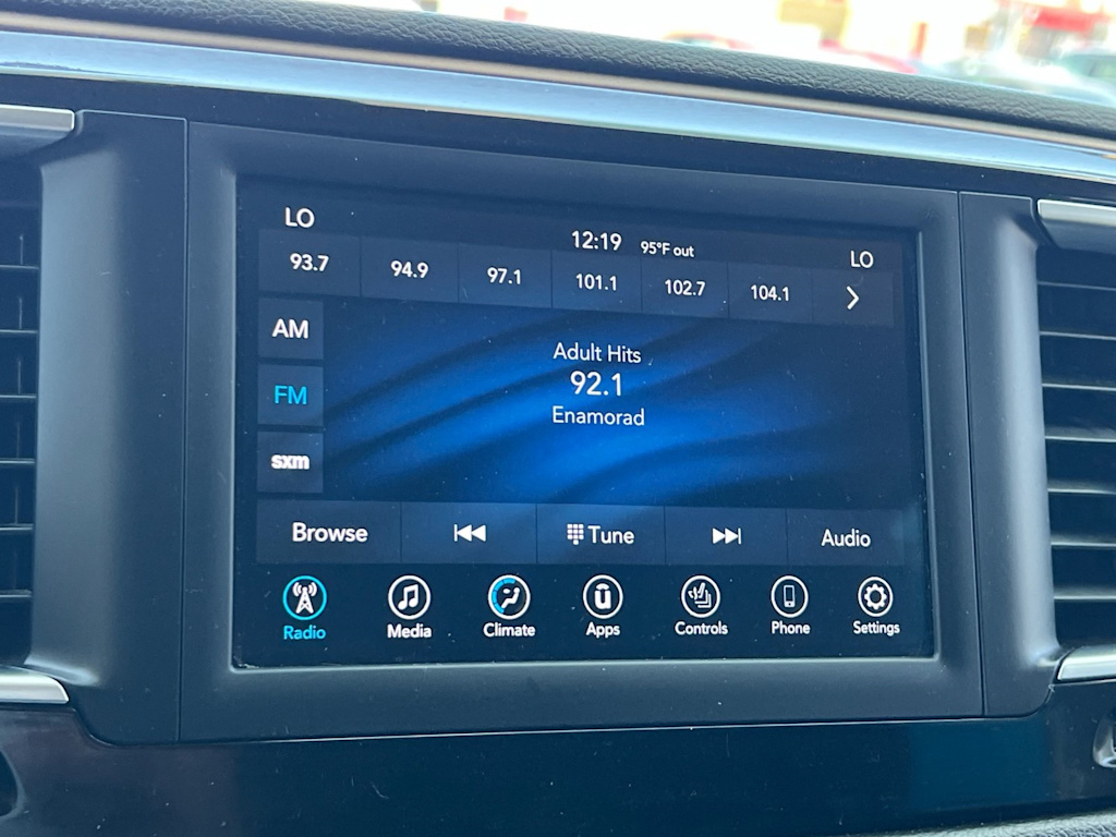 Thumbnail: 2019 Chrysler Pacifica - 13