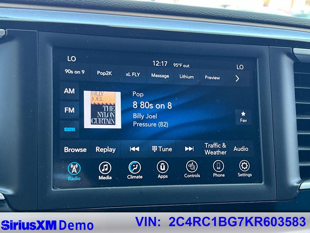 Thumbnail: 2019 Chrysler Pacifica - 29