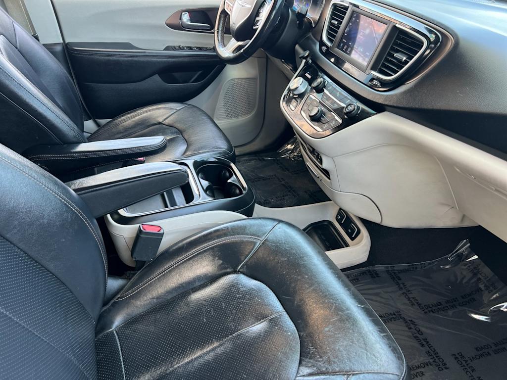 Thumbnail: 2019 Chrysler Pacifica - 11