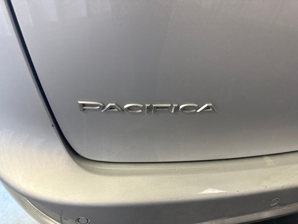 Thumbnail: 2024 Chrysler Pacifica - 7