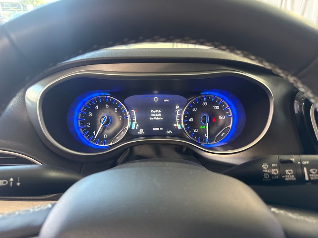 Thumbnail: 2024 Chrysler Pacifica - 12