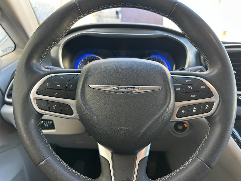 Thumbnail: 2024 Chrysler Pacifica - 28