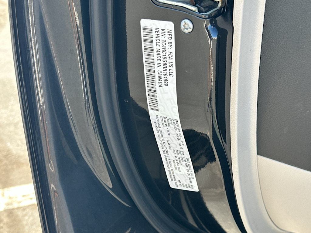 Thumbnail: 2024 Chrysler Pacifica - 31