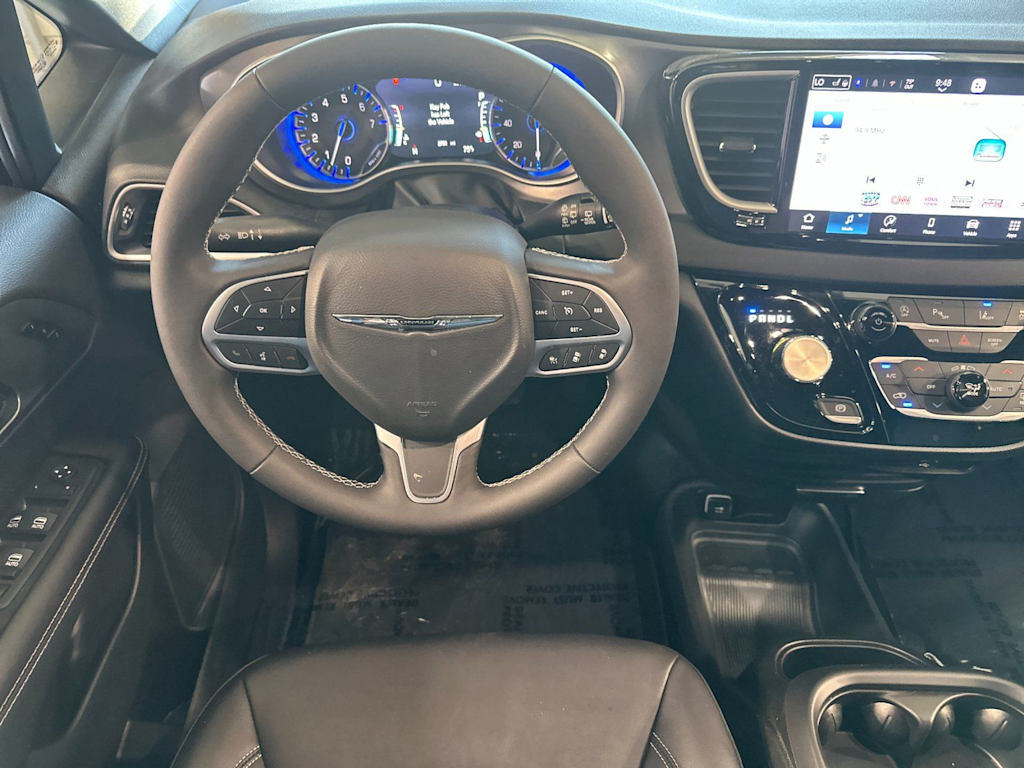 Thumbnail: 2026 Chrysler Pacifica - 11