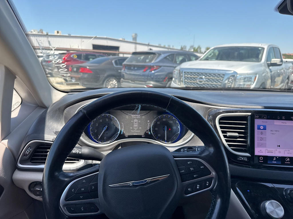 Thumbnail: 2021 Chrysler Pacifica - 2