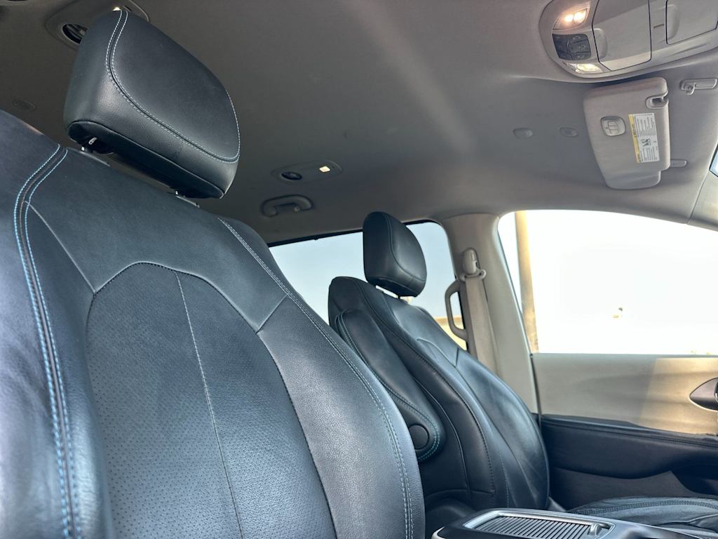Thumbnail: 2021 Chrysler Pacifica - 11