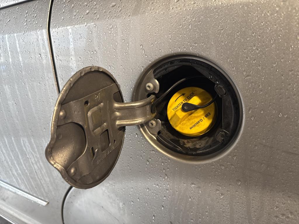 Thumbnail: 2016 Chrysler Town & Country - 12