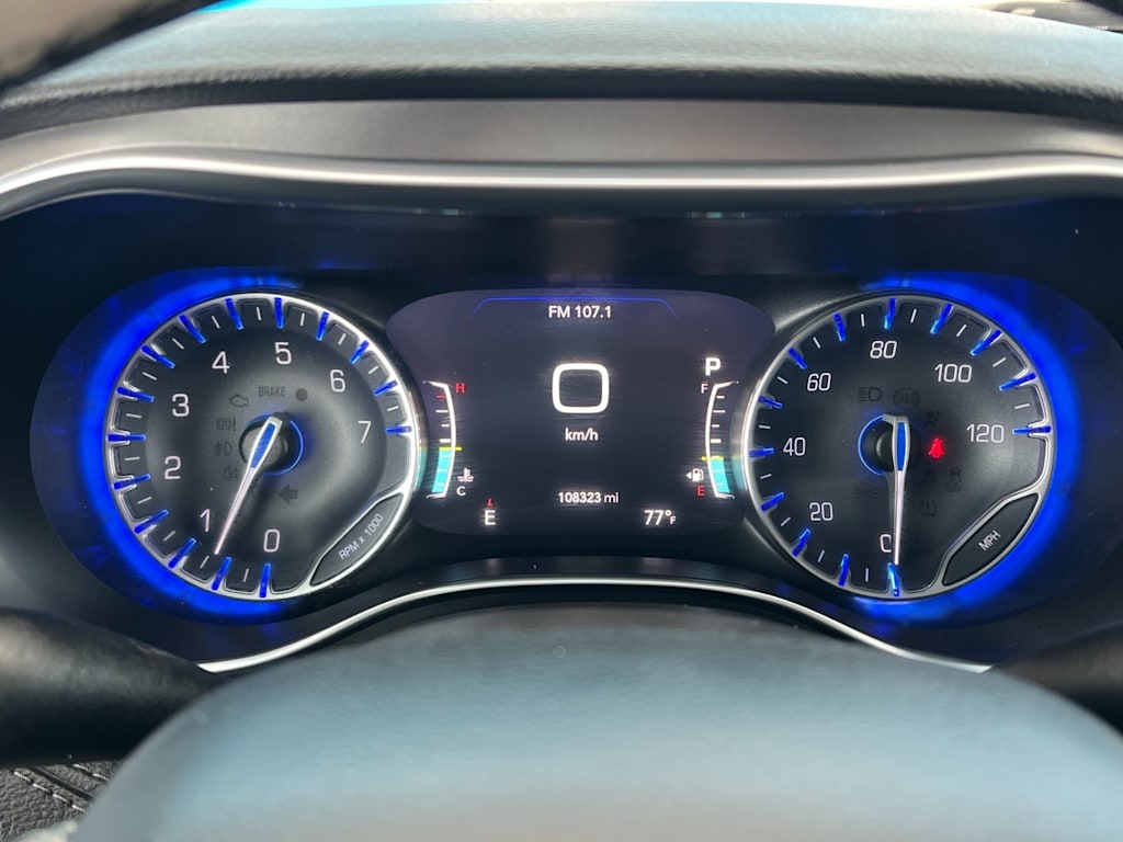 Thumbnail: 2018 Chrysler Pacifica - 15
