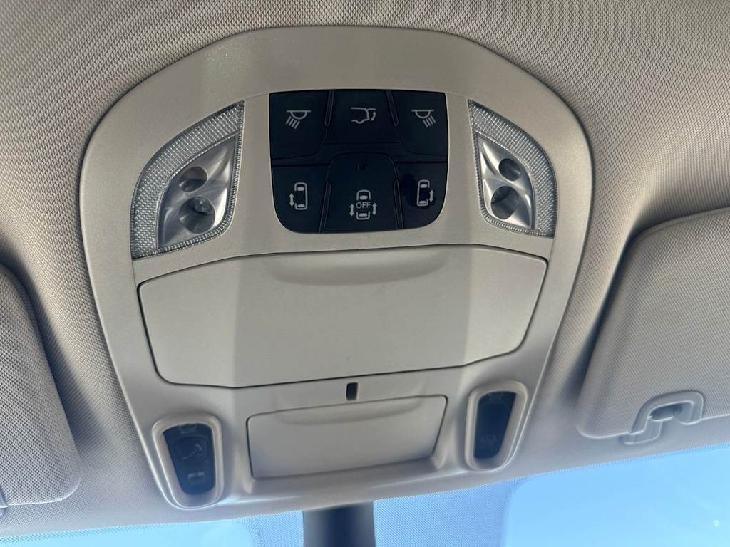 Thumbnail: 2023 Chrysler Pacifica - 27