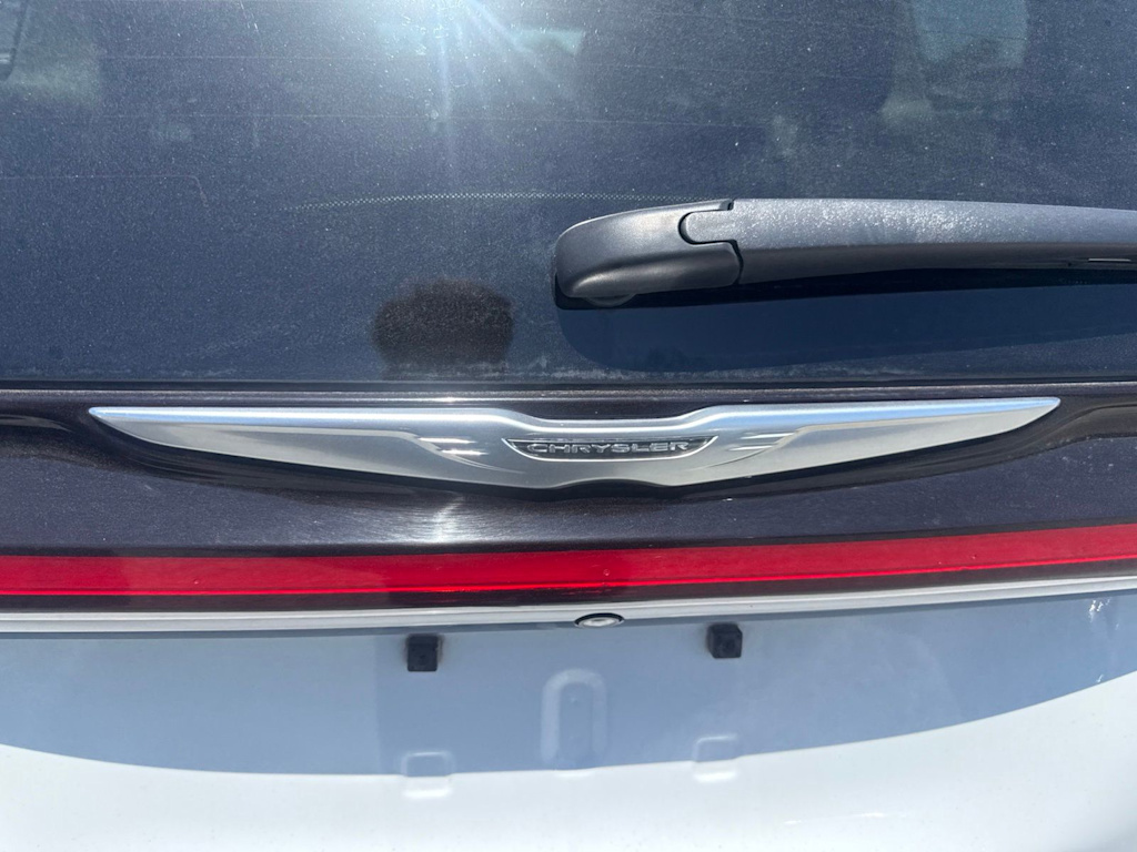 Thumbnail: 2023 Chrysler Pacifica - 19