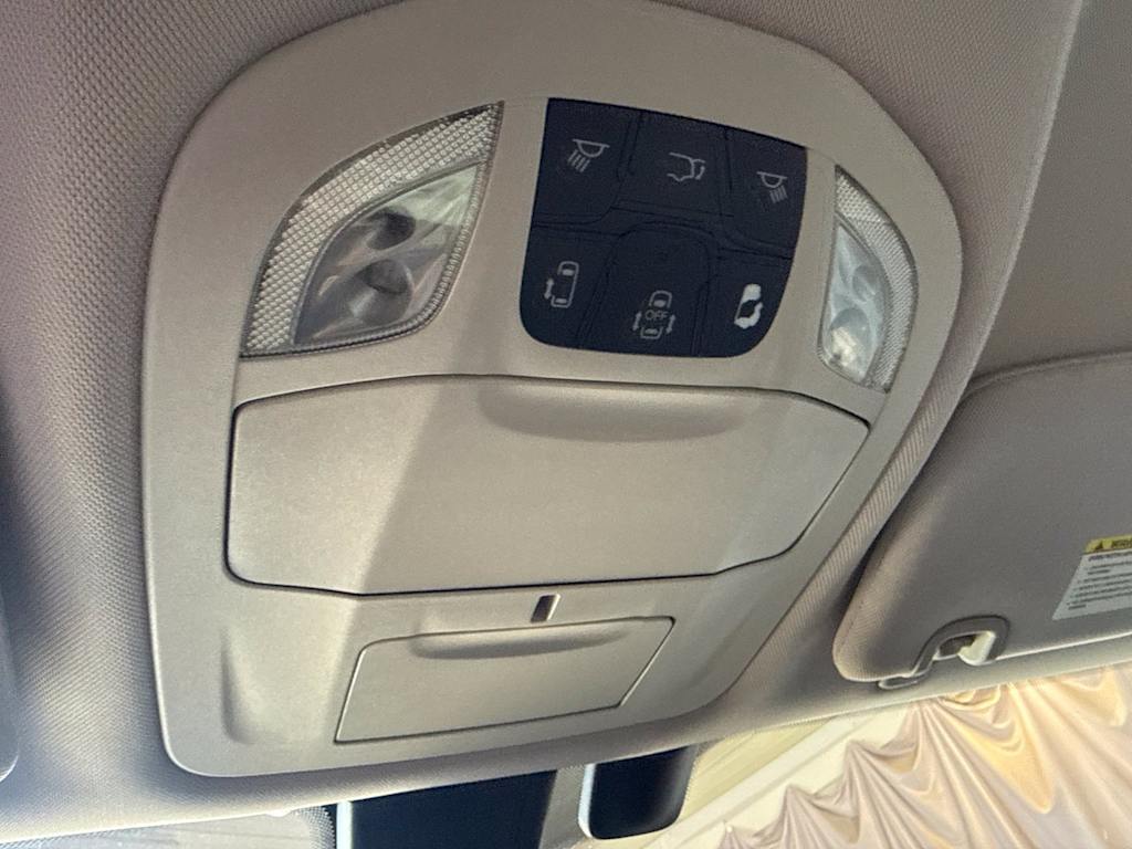 Thumbnail: 2018 Chrysler Pacifica - 27