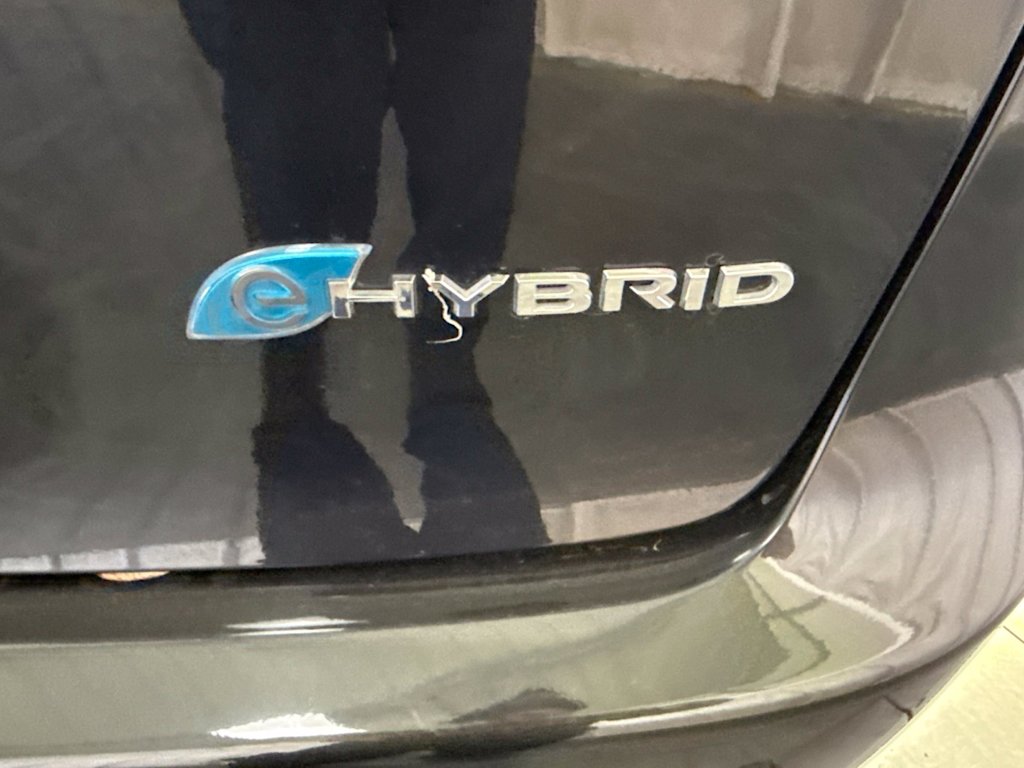 Thumbnail: 2018 Chrysler Pacifica - 20