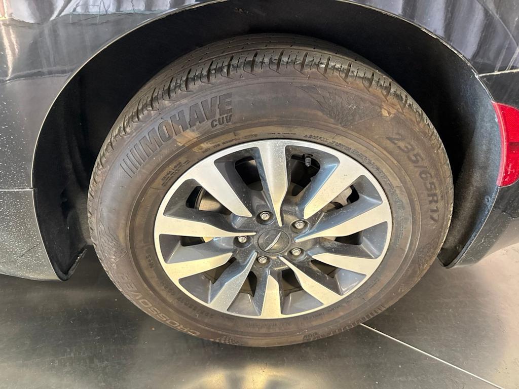Thumbnail: 2023 Chrysler Pacifica - 8