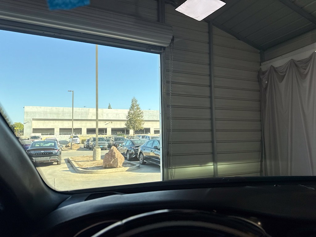 Thumbnail: 2021 Chrysler Pacifica - 26
