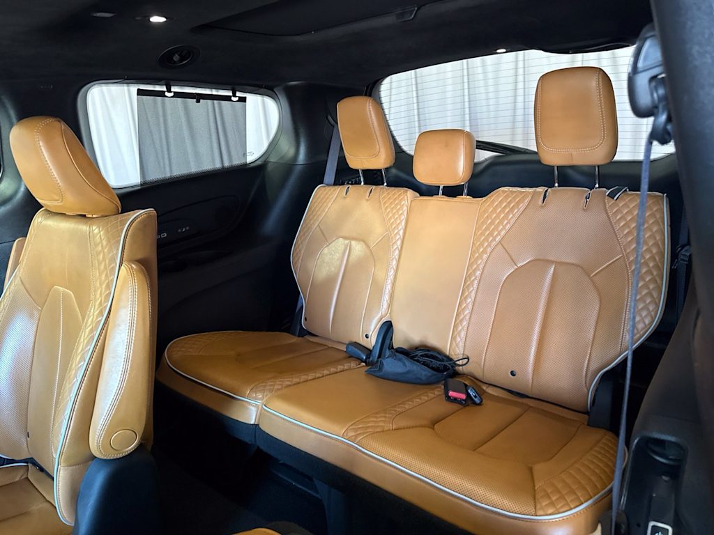 Thumbnail: 2021 Chrysler Pacifica - 22