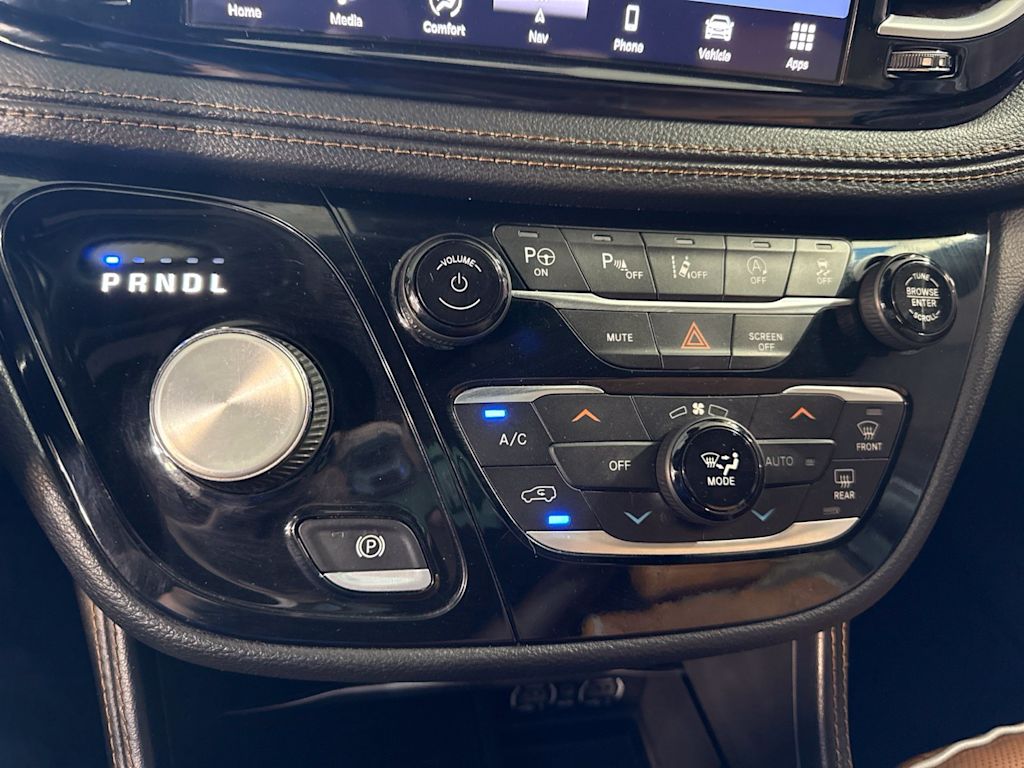 Thumbnail: 2021 Chrysler Pacifica - 29