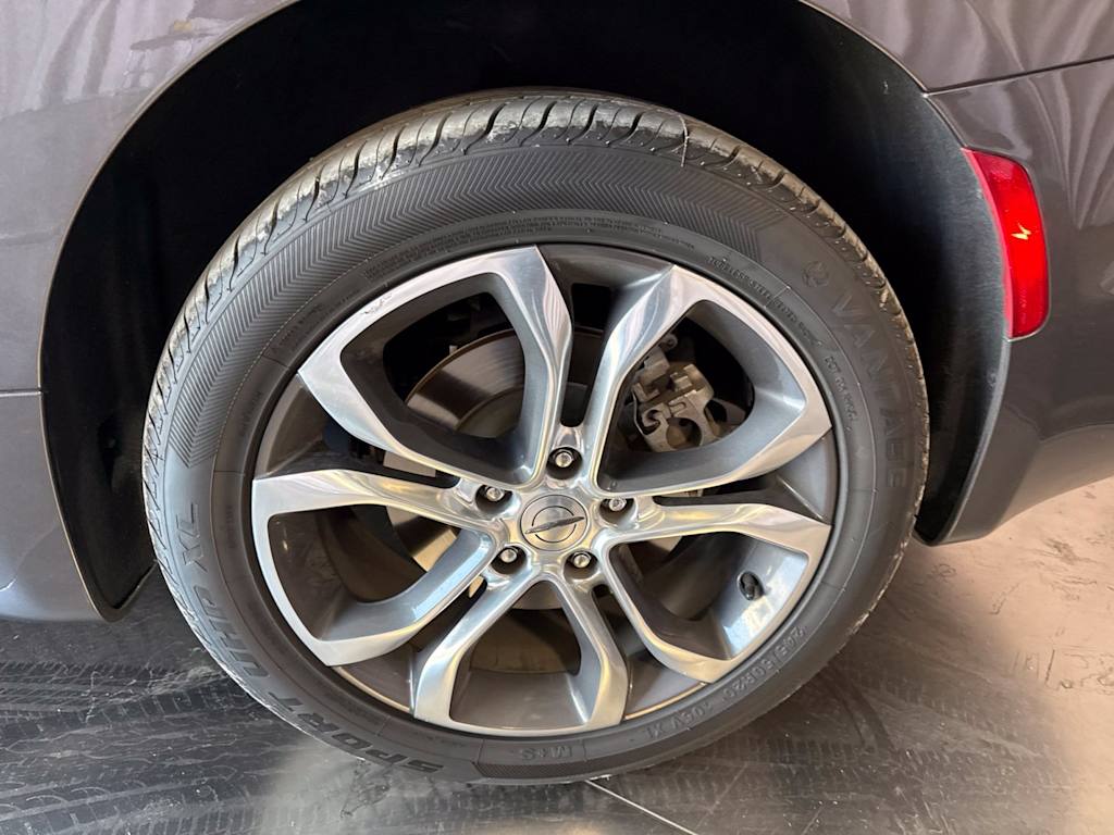 Thumbnail: 2021 Chrysler Pacifica - 8