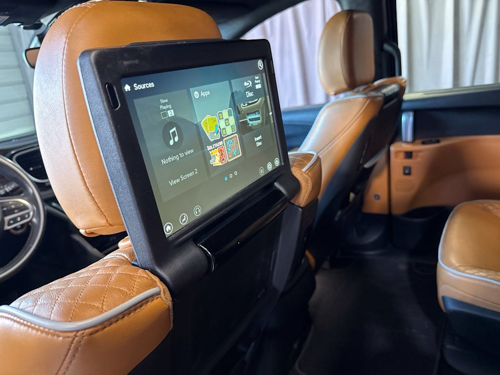 Thumbnail: 2021 Chrysler Pacifica - 23