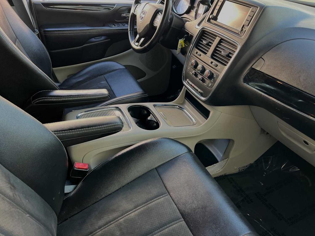 2019 Dodge Grand Caravan SXT 22