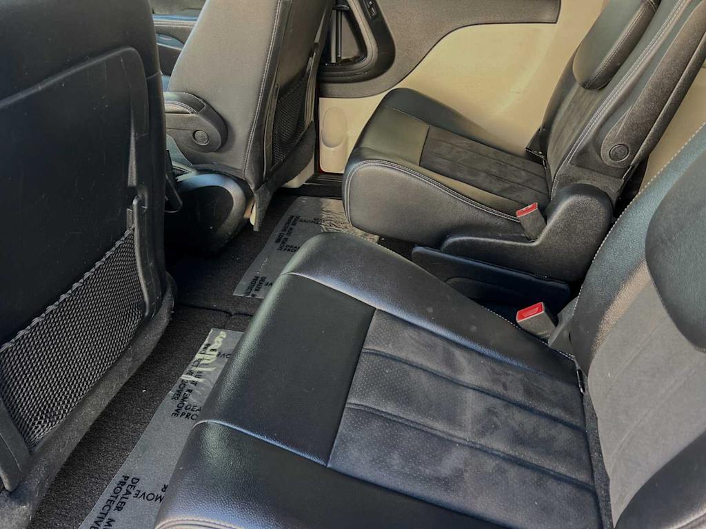 2019 Dodge Grand Caravan SXT 10