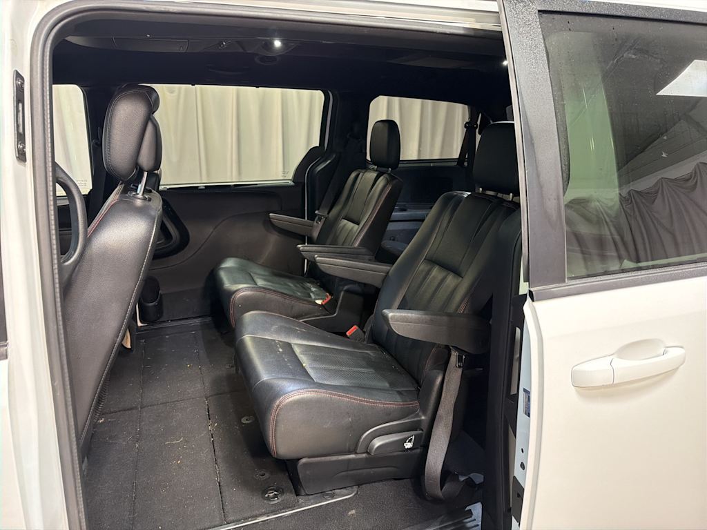 Thumbnail: 2019 Dodge Grand Caravan - 12