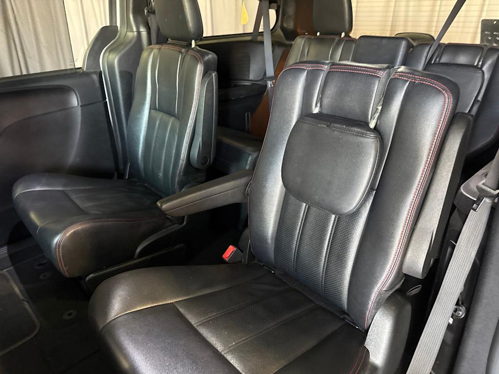 Thumbnail: 2018 Dodge Grand Caravan - 10